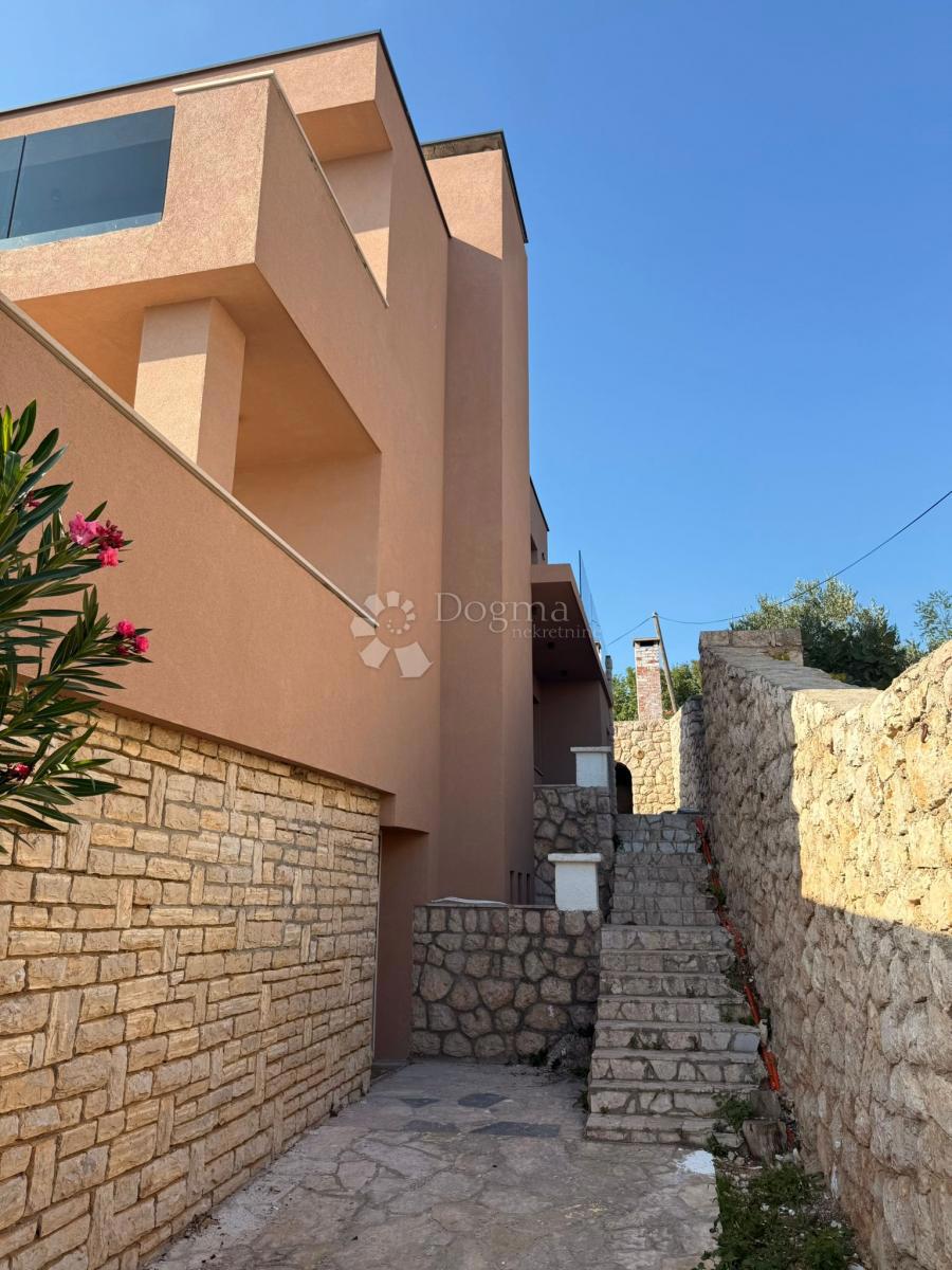 Apartma Maslenica, Jasenice, 119,83m2