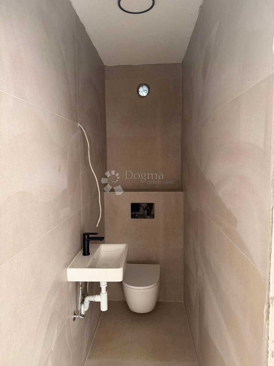 Apartma Maslenica, Jasenice, 119,83m2