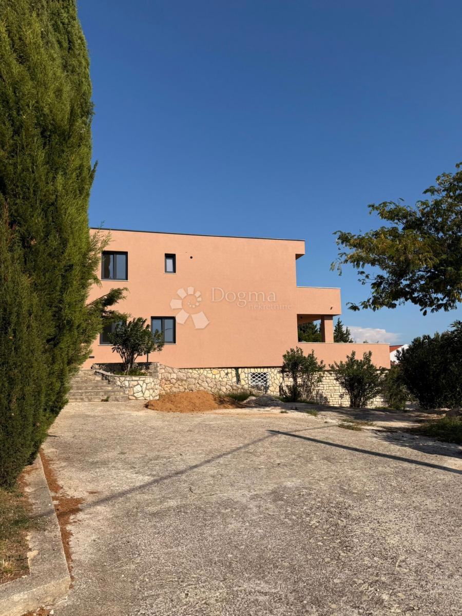 Apartma Maslenica, Jasenice, 119,83m2