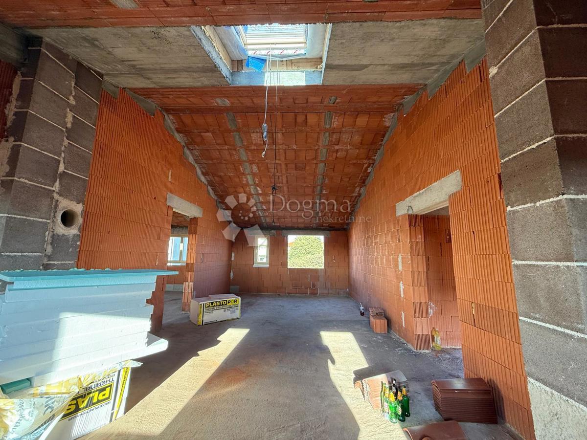 Stanovanje Valdebek, Pula, 95,66m2