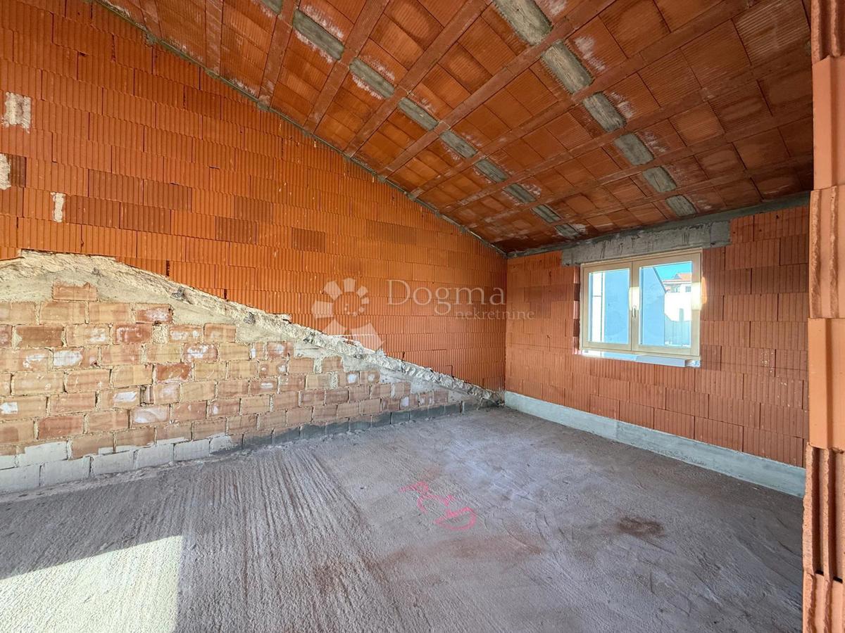 Stanovanje Valdebek, Pula, 95,66m2