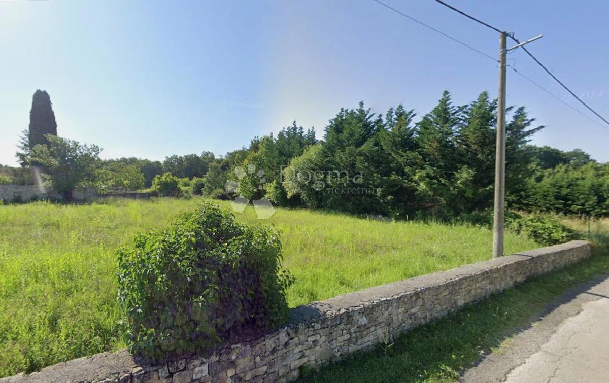 Zazidljivo zemljišče Peresiji, Svetvinčenat, da, 1.571m2