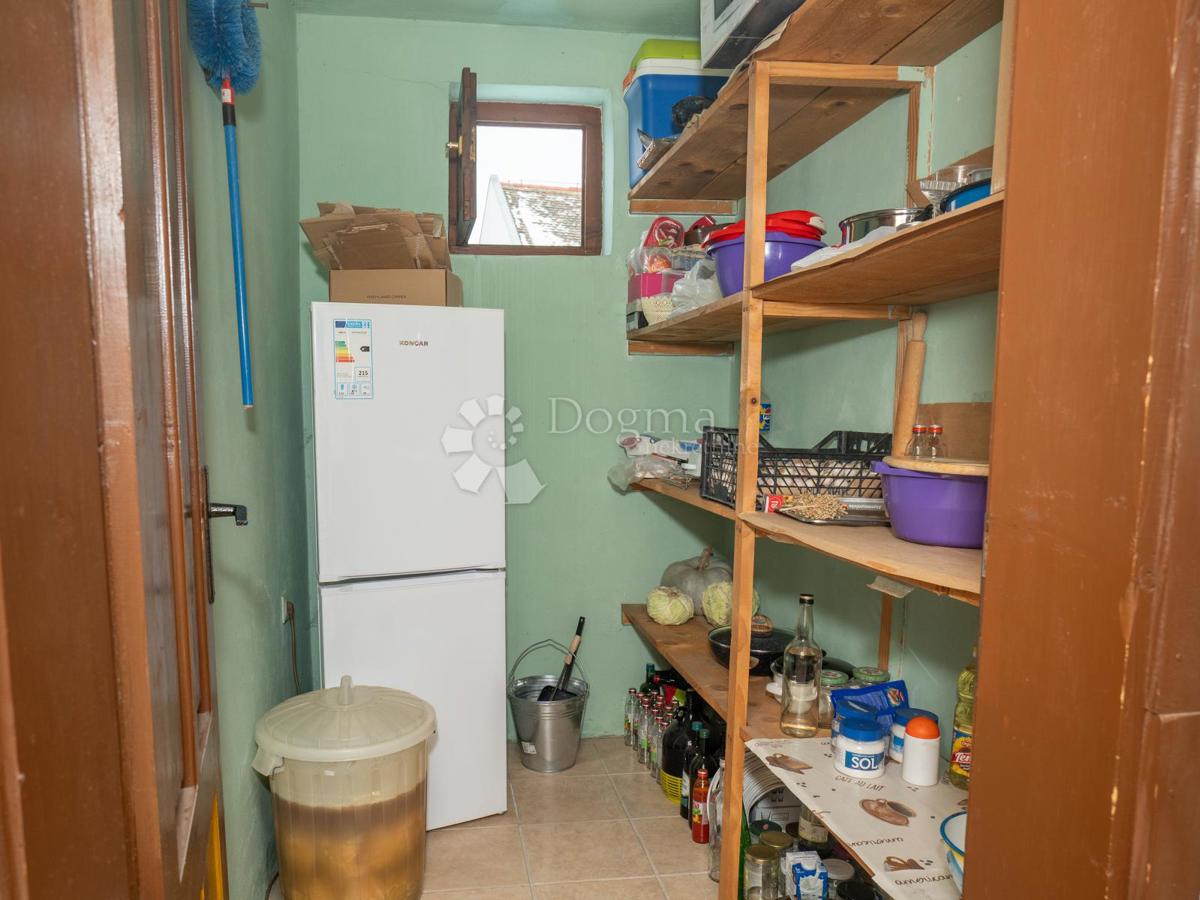 Poslovni prostor Bobota, Trpinja, 130m2