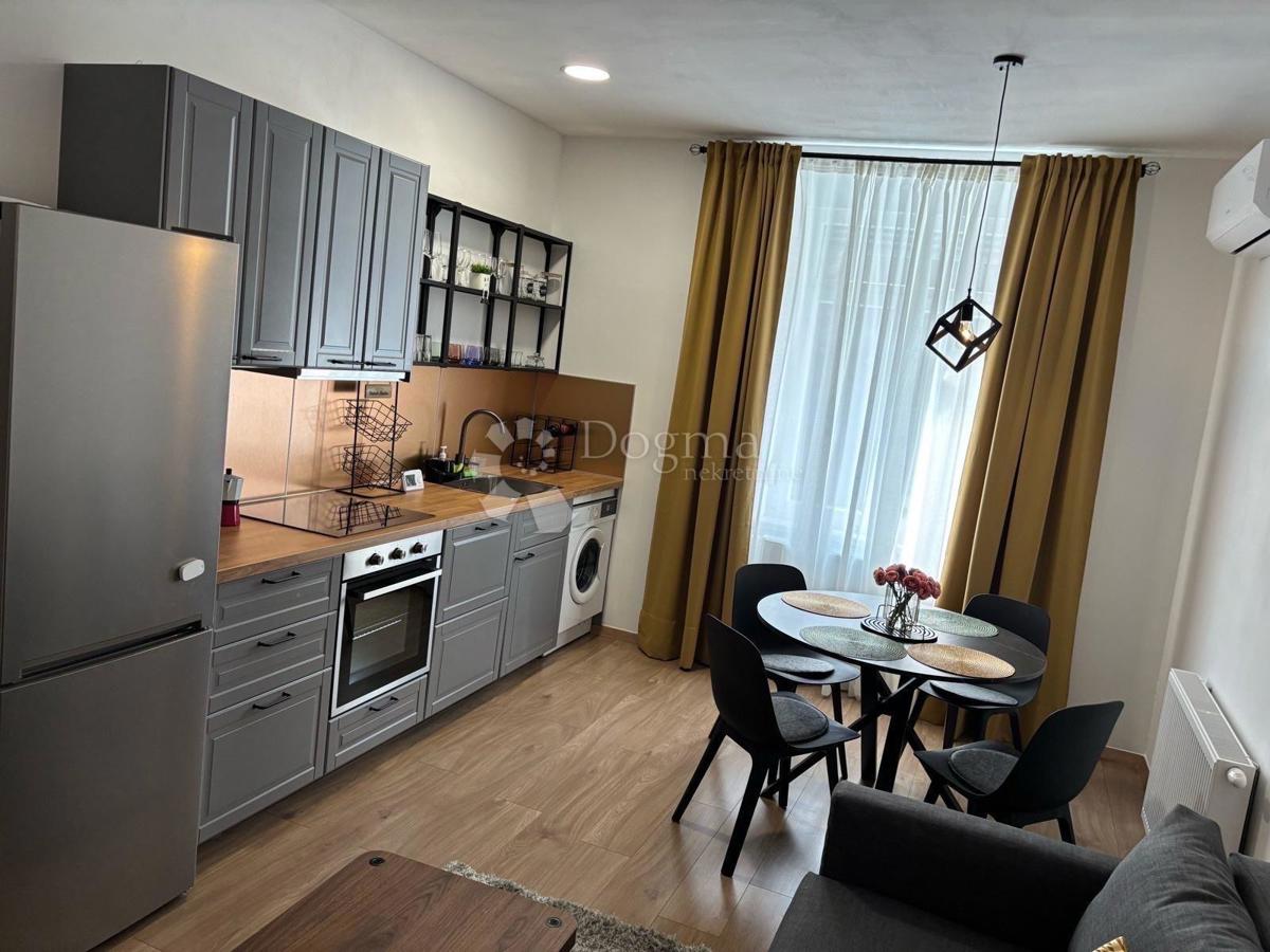 Stanovanje Centar, Gornji Grad - Medveščak, 44m2