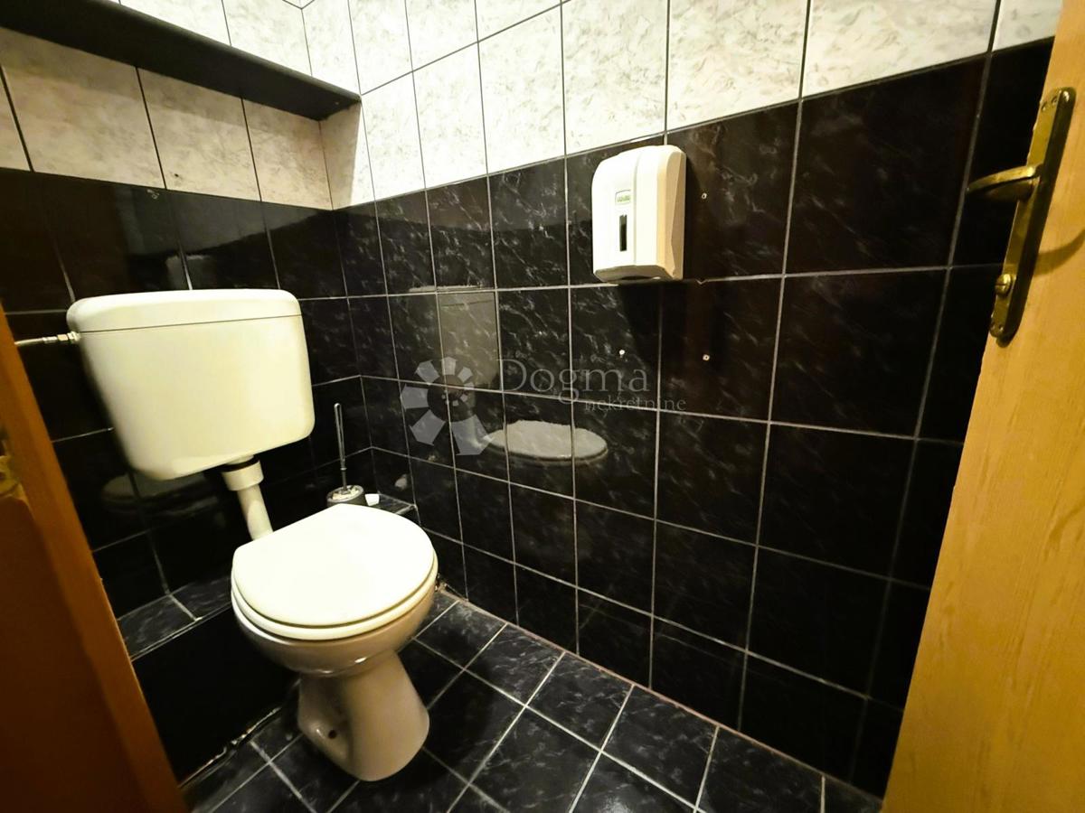 Poslovni prostor Centar, Varaždin, 145,08m2