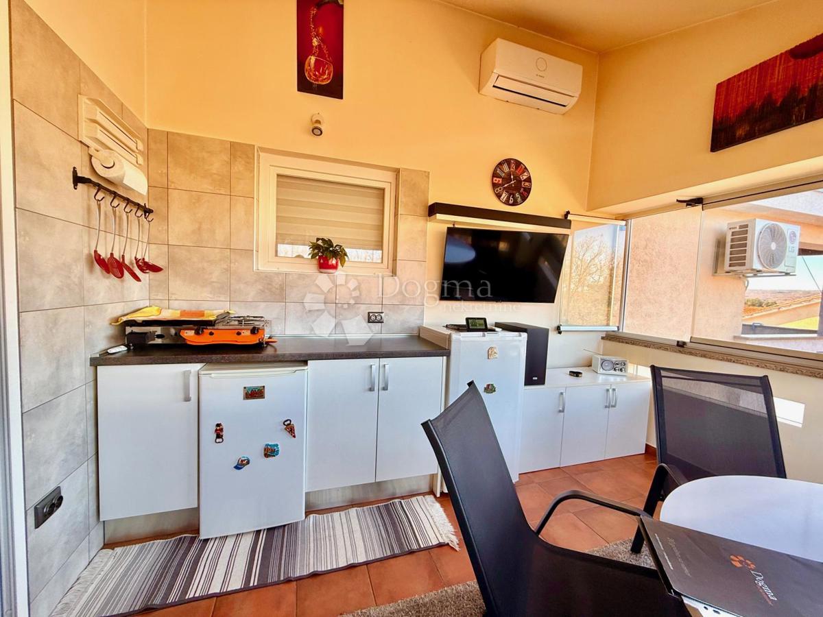 Stanovanje Klimno, Dobrinj, 65m2