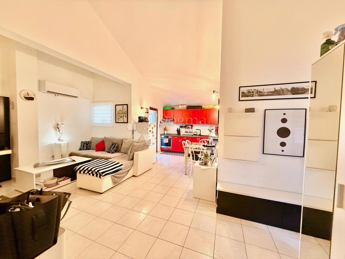 Stanovanje Klimno, Dobrinj, 65m2