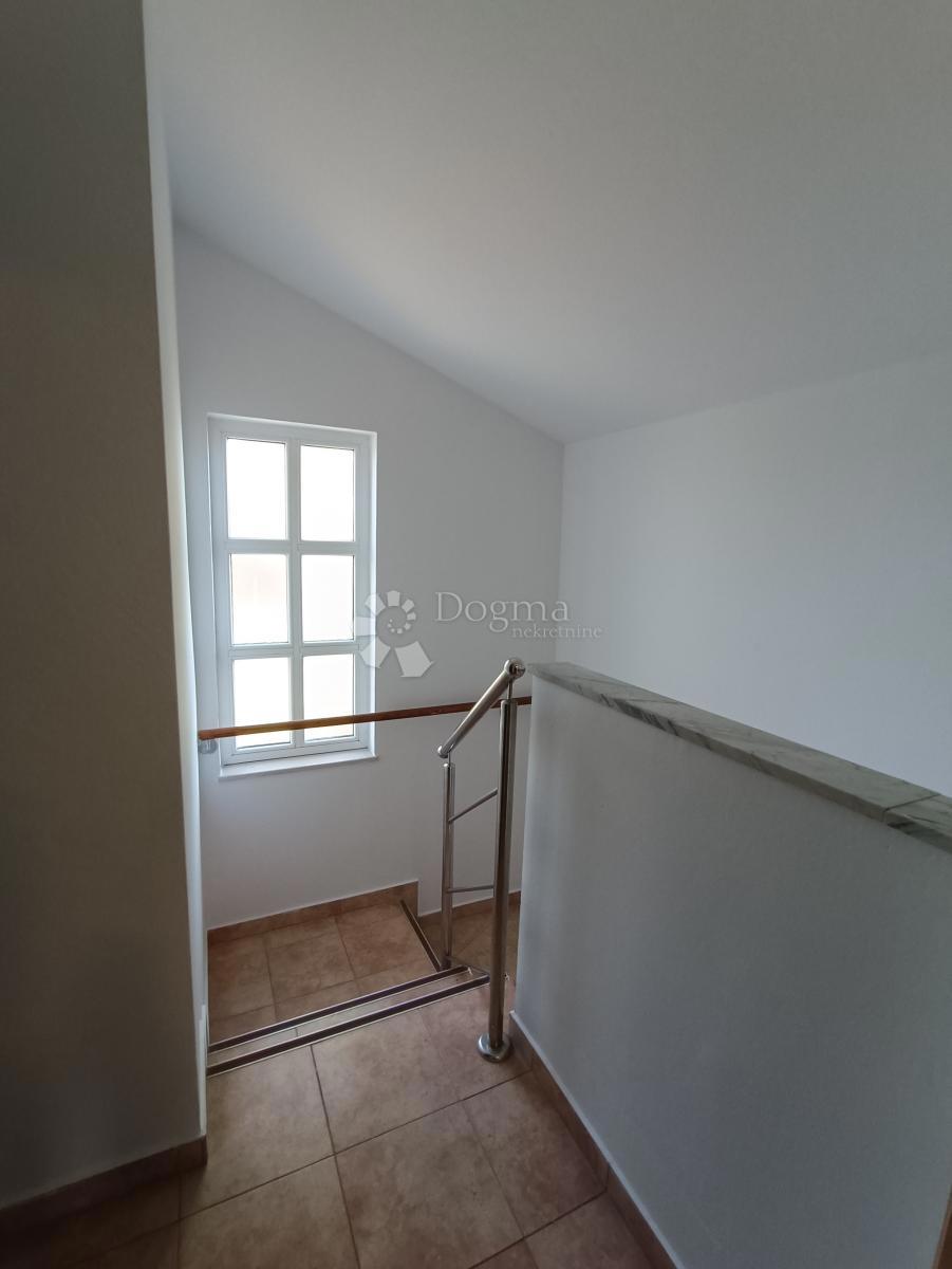 Hiša Grohote, Šolta, 120m2