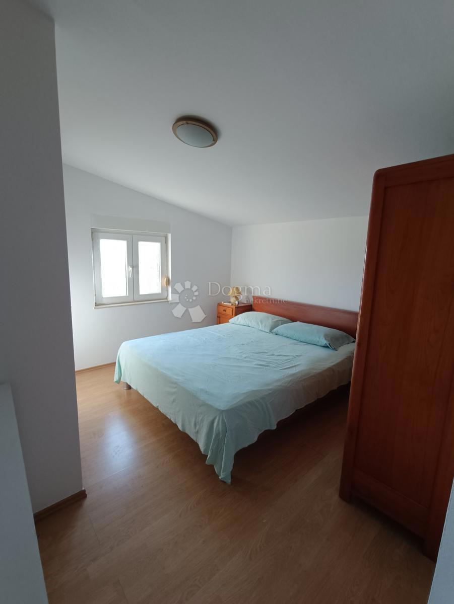 Hiša Grohote, Šolta, 120m2