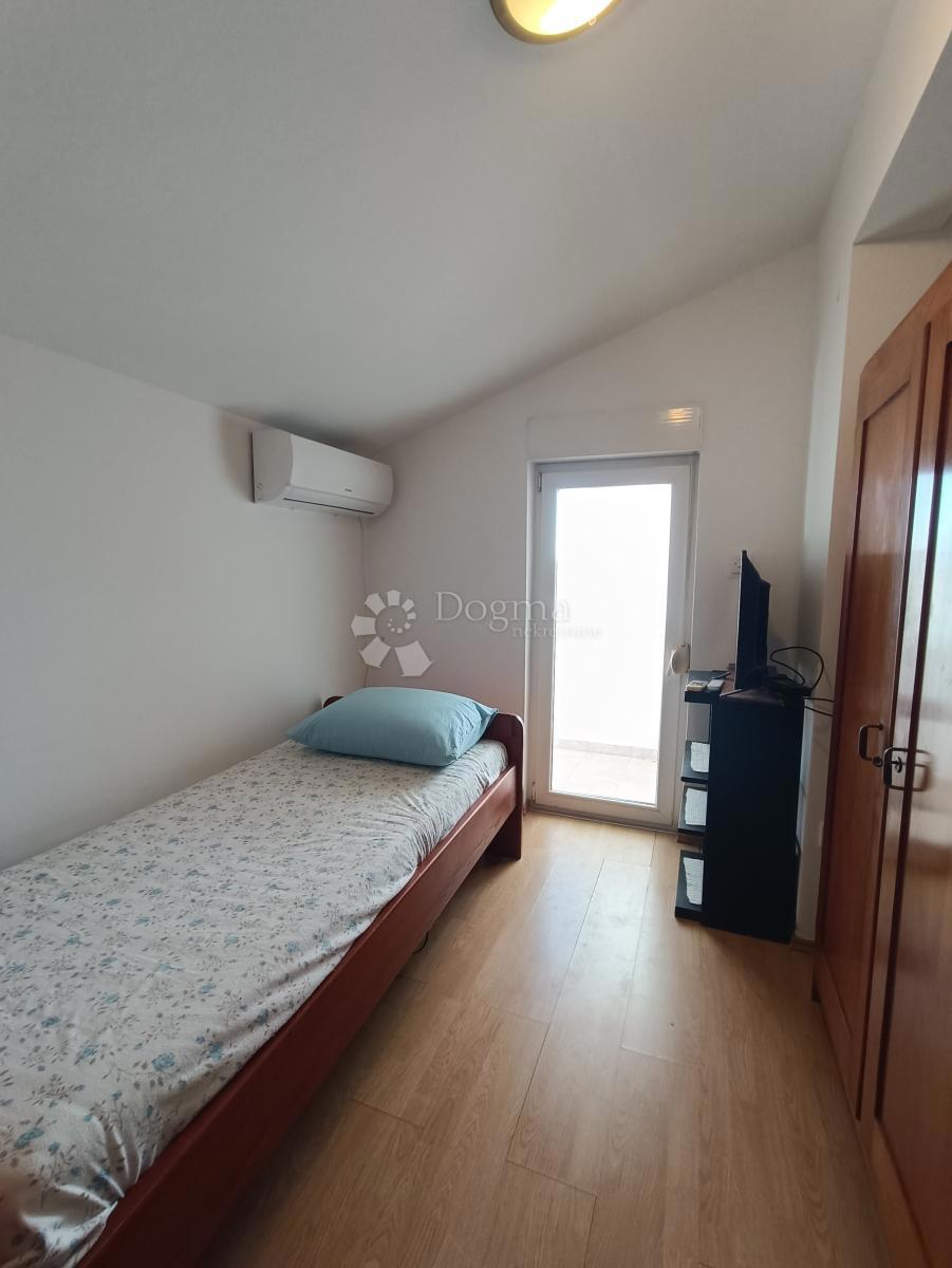 Hiša Grohote, Šolta, 120m2