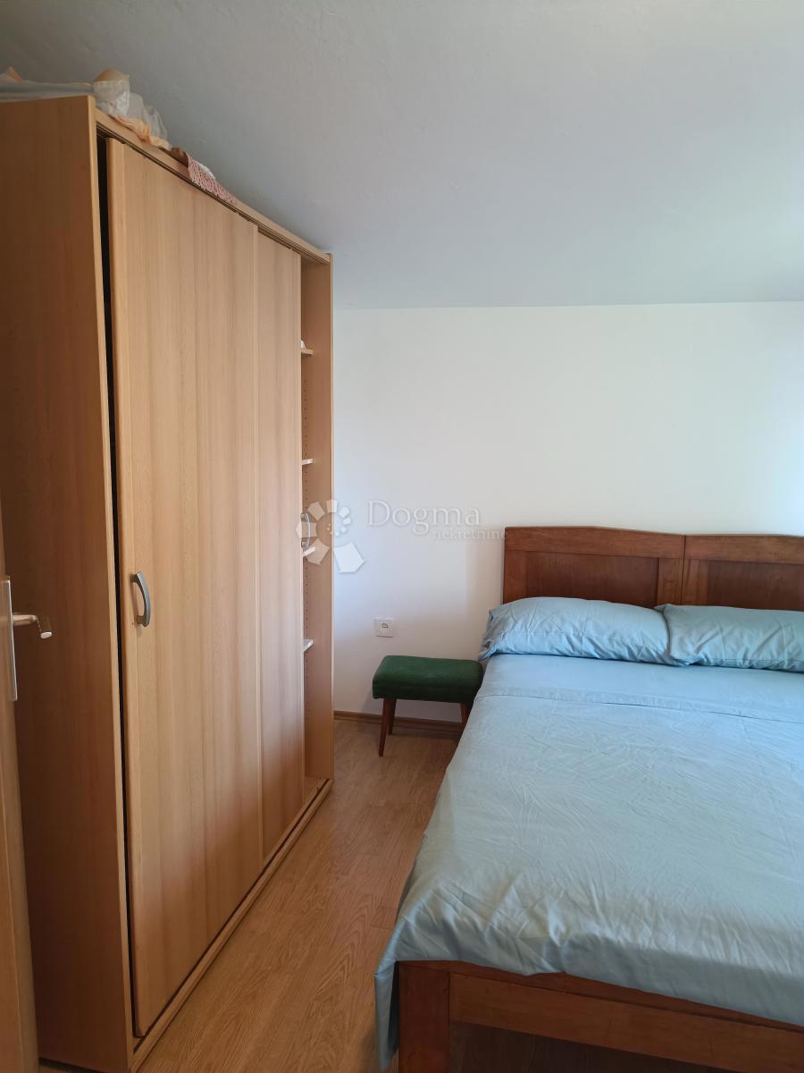 Hiša Grohote, Šolta, 120m2