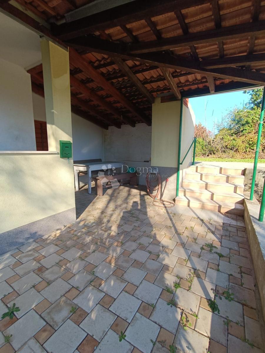 Hiša Grohote, Šolta, 120m2