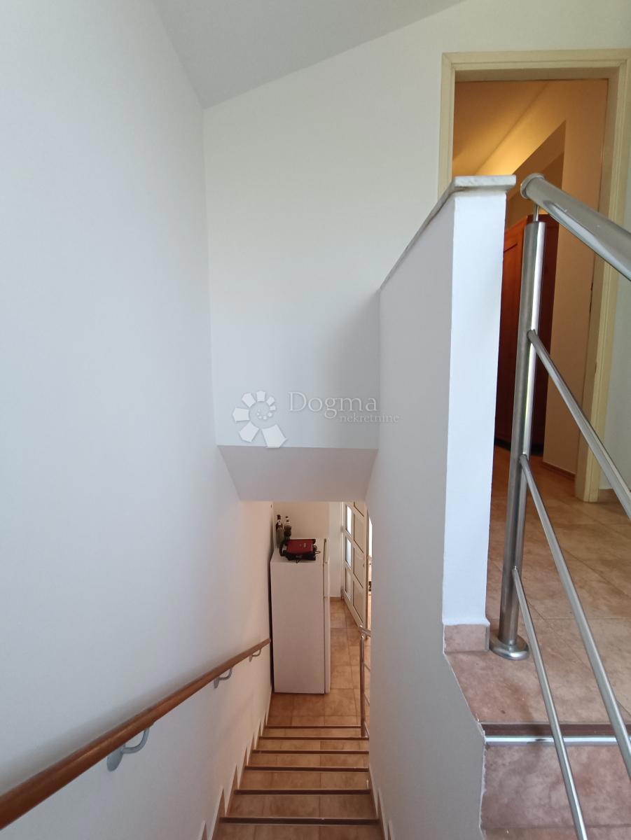 Hiša Grohote, Šolta, 120m2