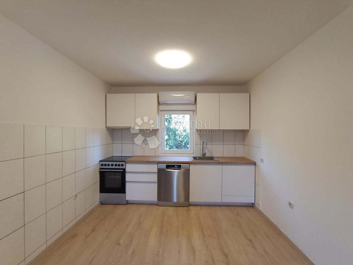 Hiša Grohote, Šolta, 120m2