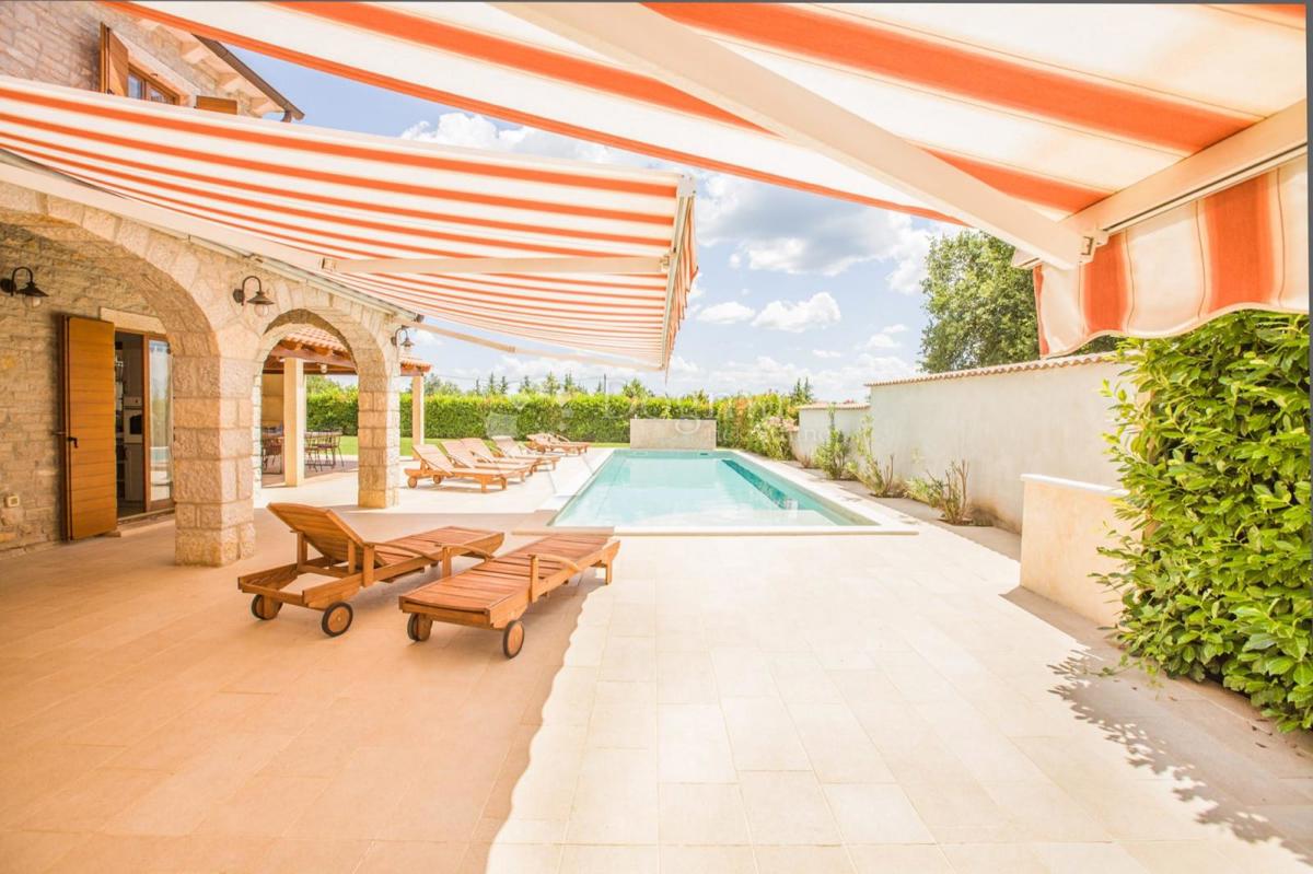 Hiša Višnjan, 200m2