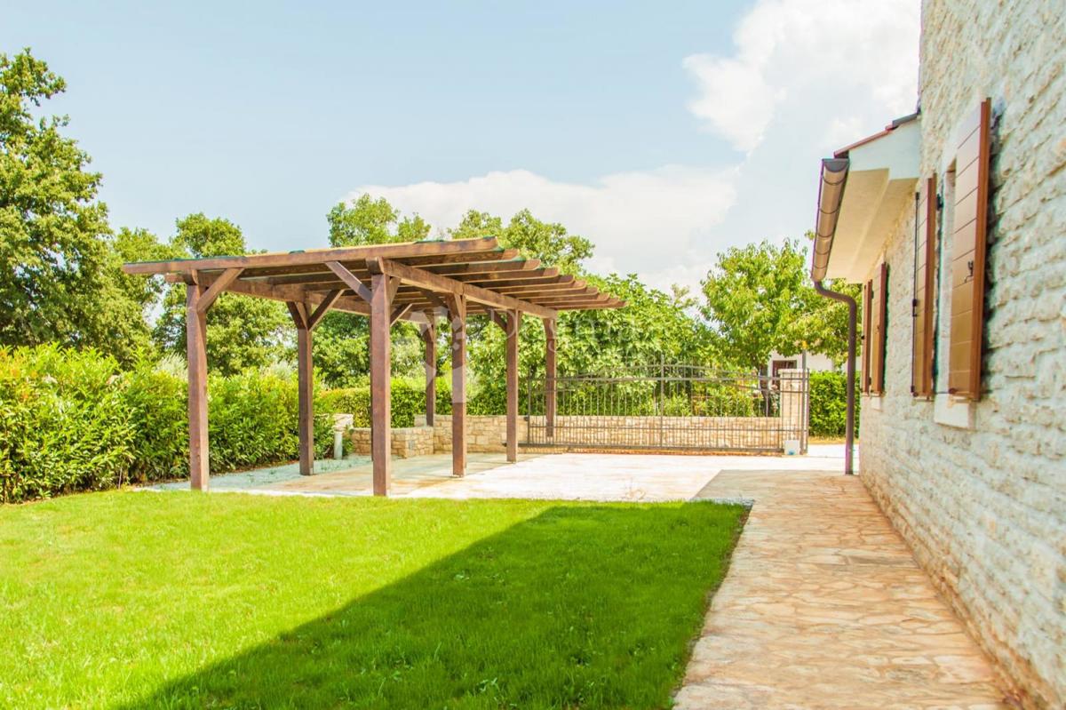 Hiša Višnjan, 200m2