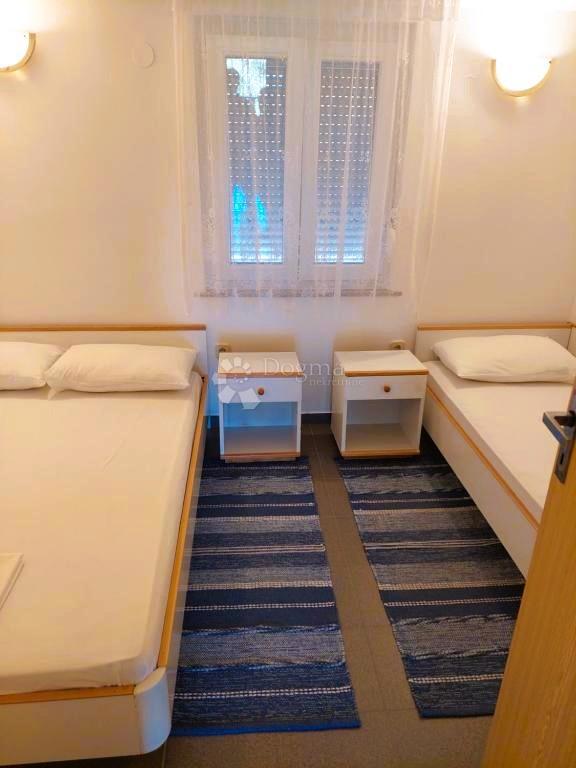 Hiša Posedarje, 360m2