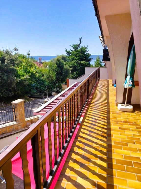 Hiša Posedarje, 360m2