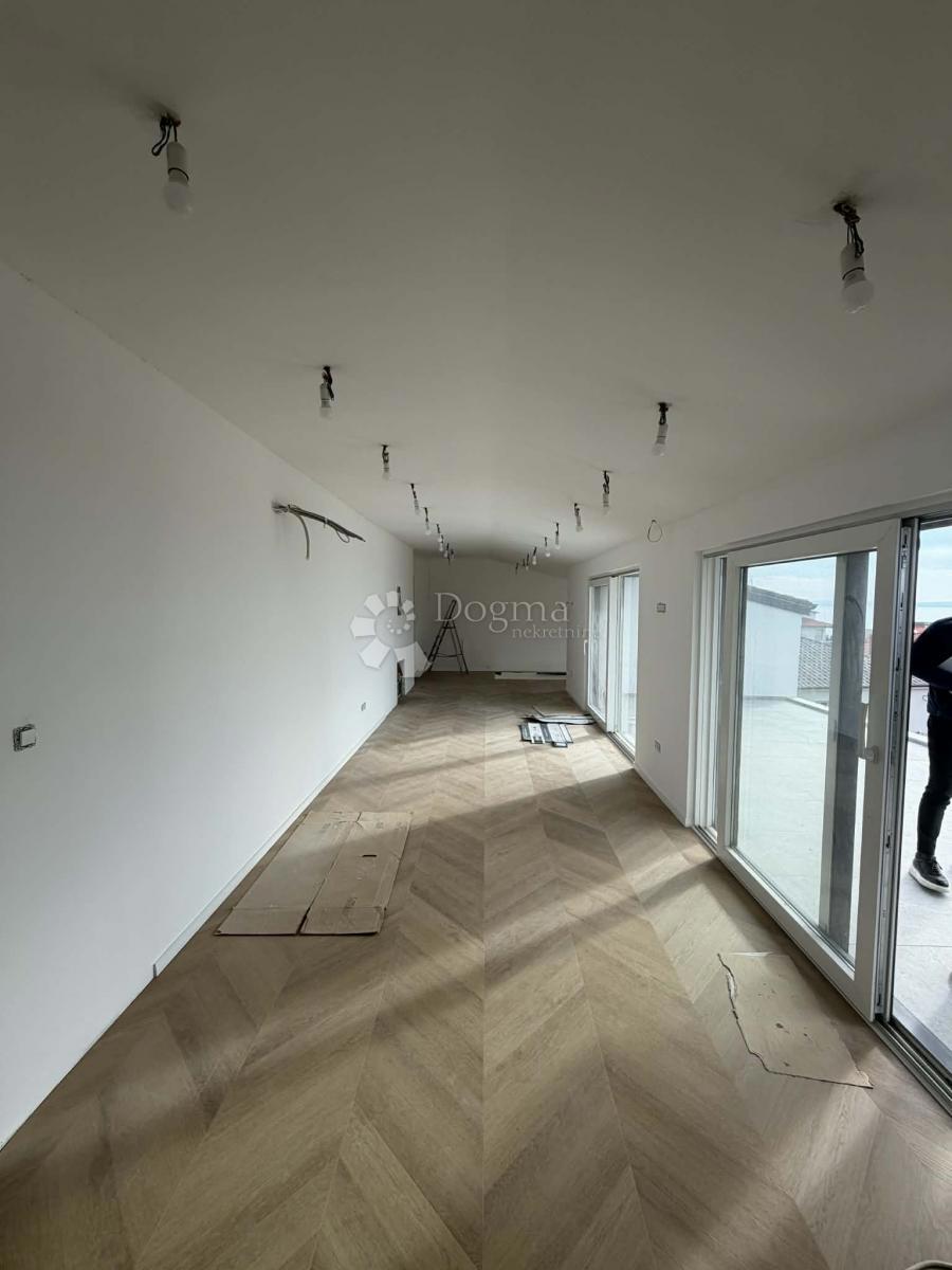 Stanovanje Kostrena Sveta Lucija, Kostrena, 220m2