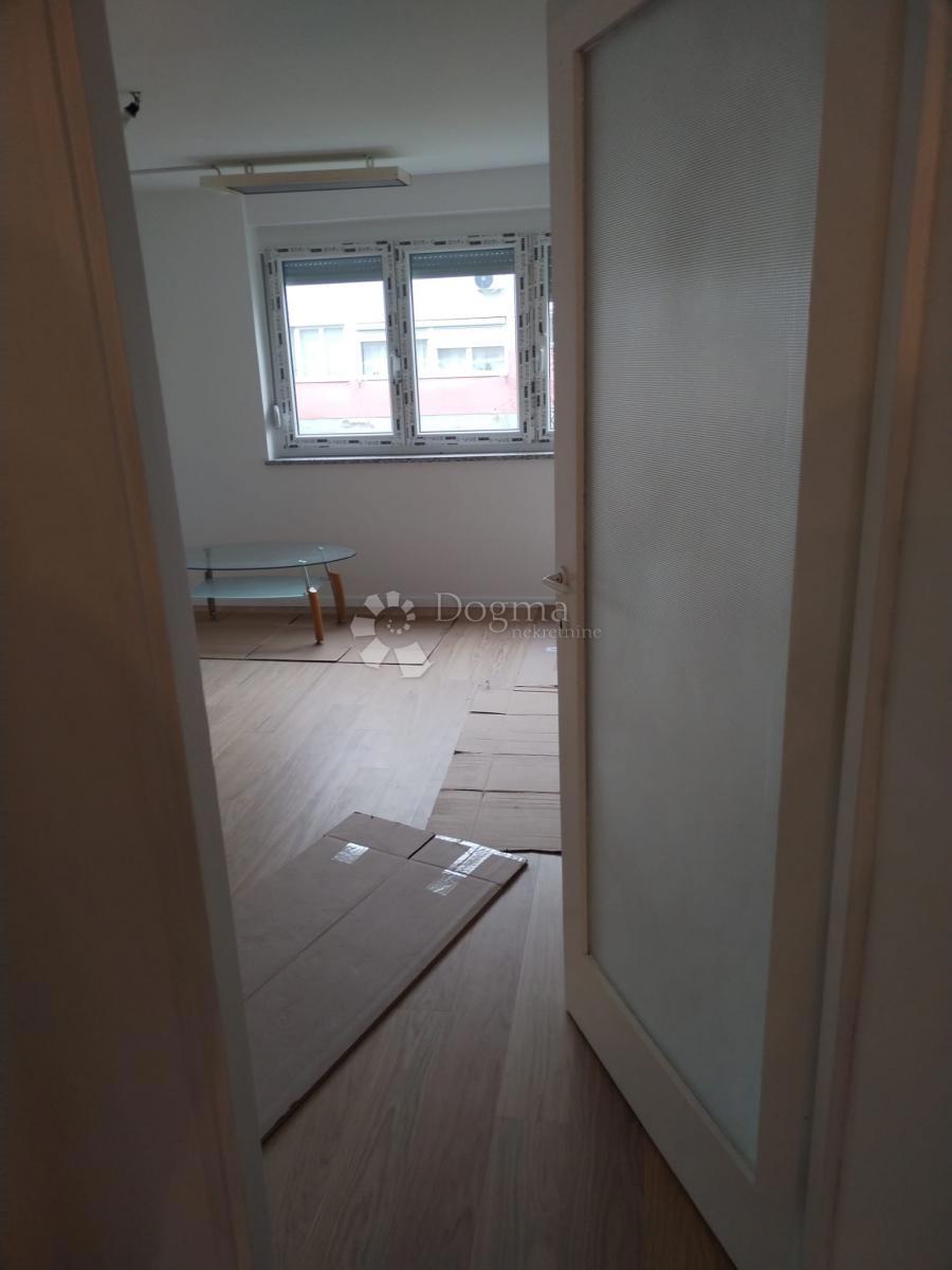 Stanovanje Gaza, Karlovac, 35,14m2