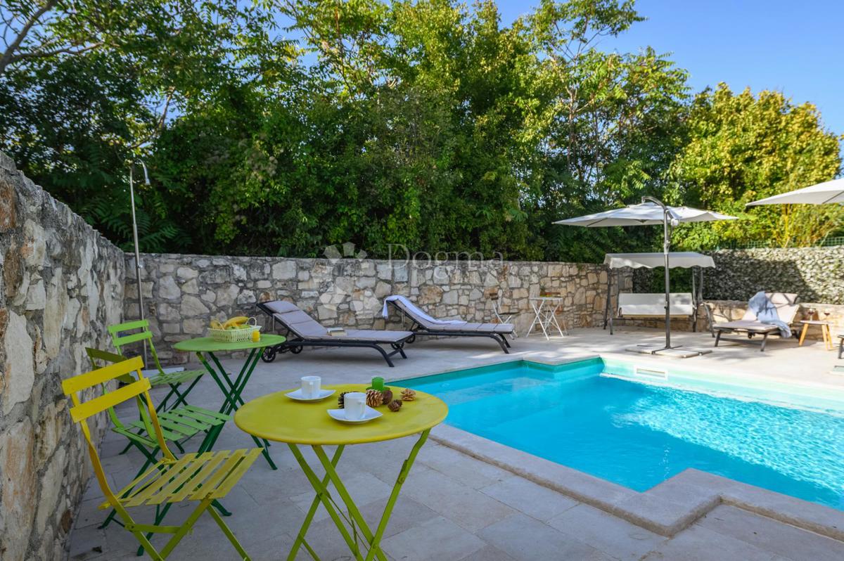 Hiša Rakalj, Marčana, 260m2