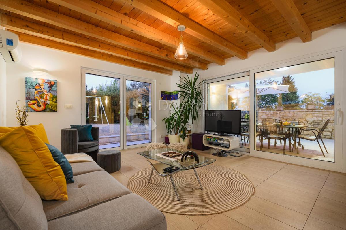 Hiša Rakalj, Marčana, 260m2