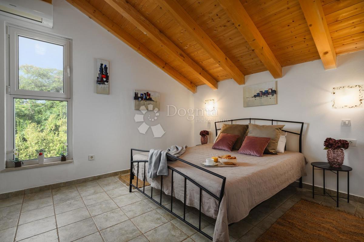 Hiša Rakalj, Marčana, 260m2