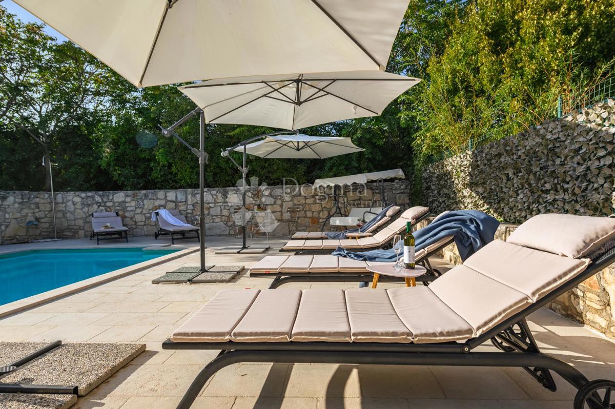 Hiša Rakalj, Marčana, 260m2