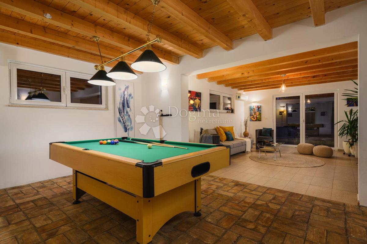 Hiša Rakalj, Marčana, 260m2