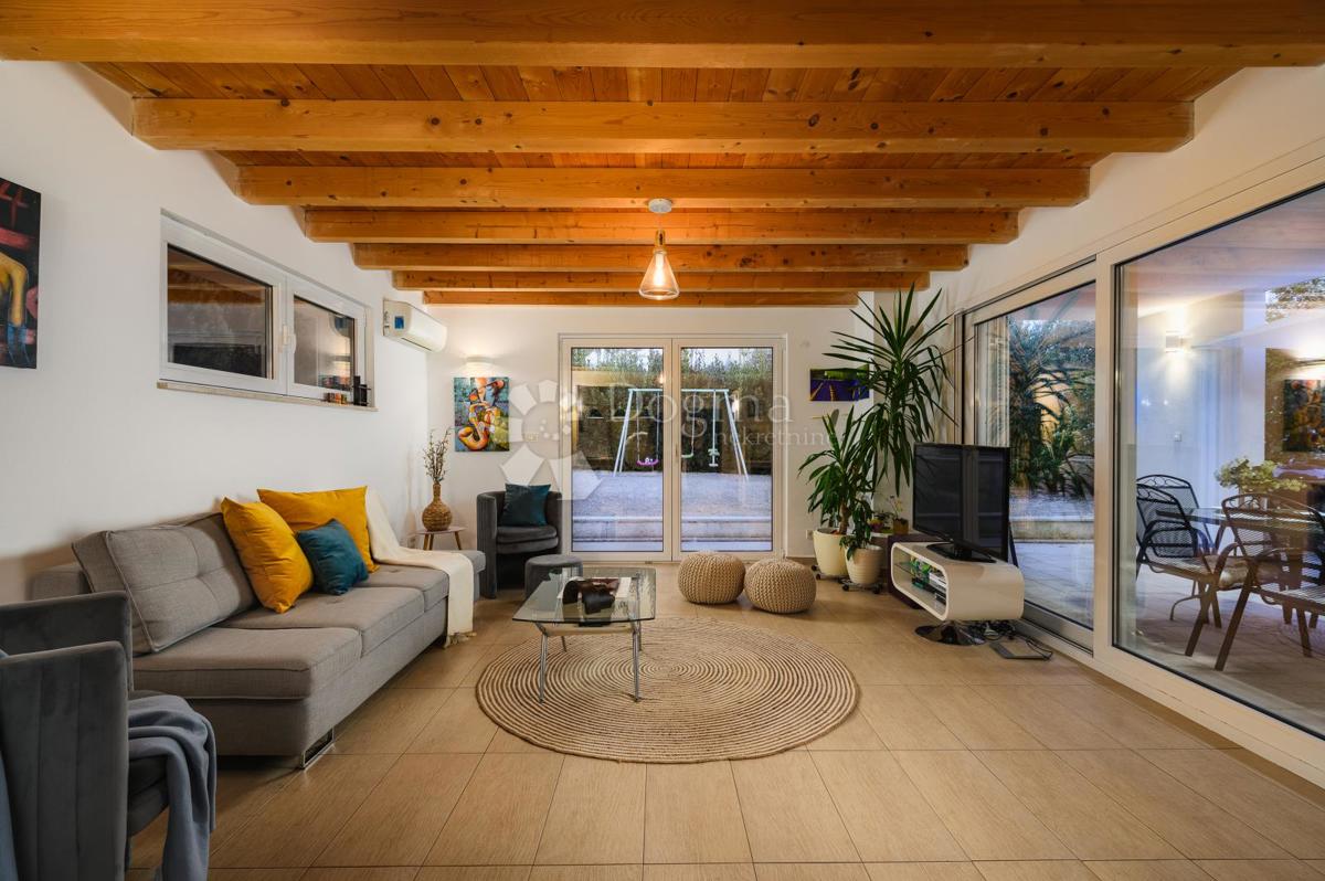 Hiša Rakalj, Marčana, 260m2