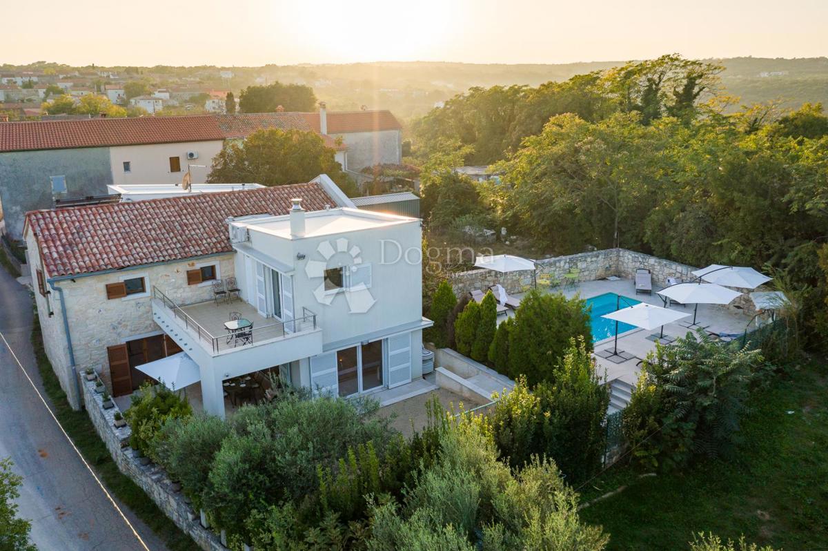 Hiša Rakalj, Marčana, 260m2