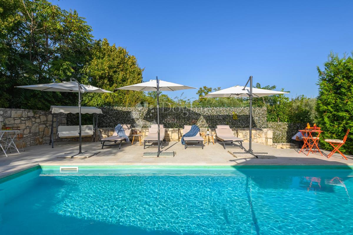 Hiša Rakalj, Marčana, 260m2