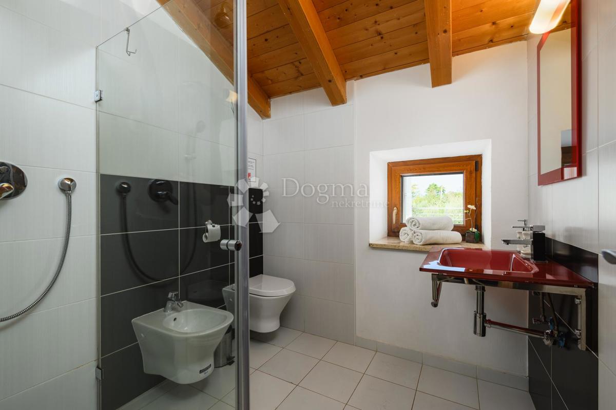 Hiša Rakalj, Marčana, 260m2