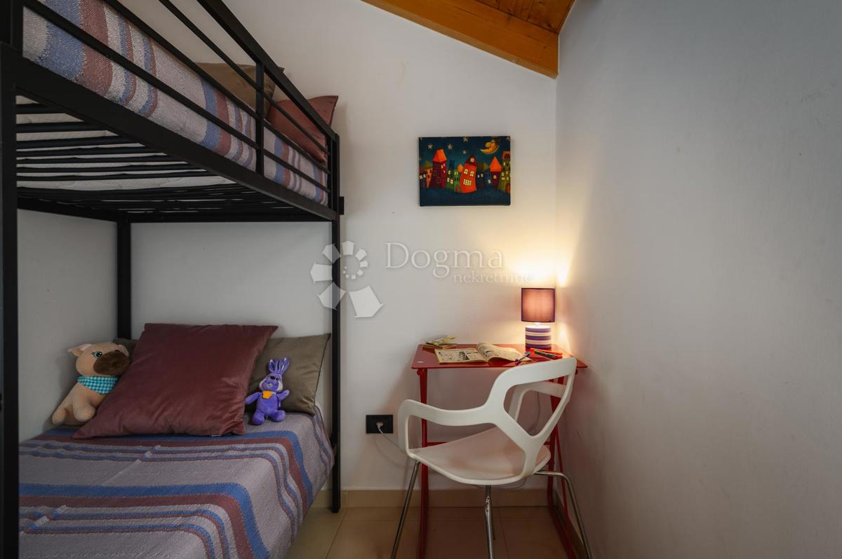 Hiša Rakalj, Marčana, 260m2