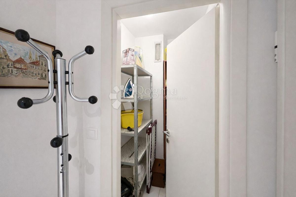 Stanovanje Vidikovac, Pula, 1m2