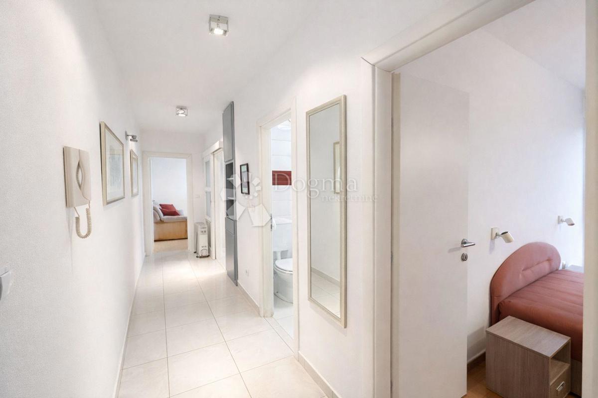 Stanovanje Vidikovac, Pula, 1m2