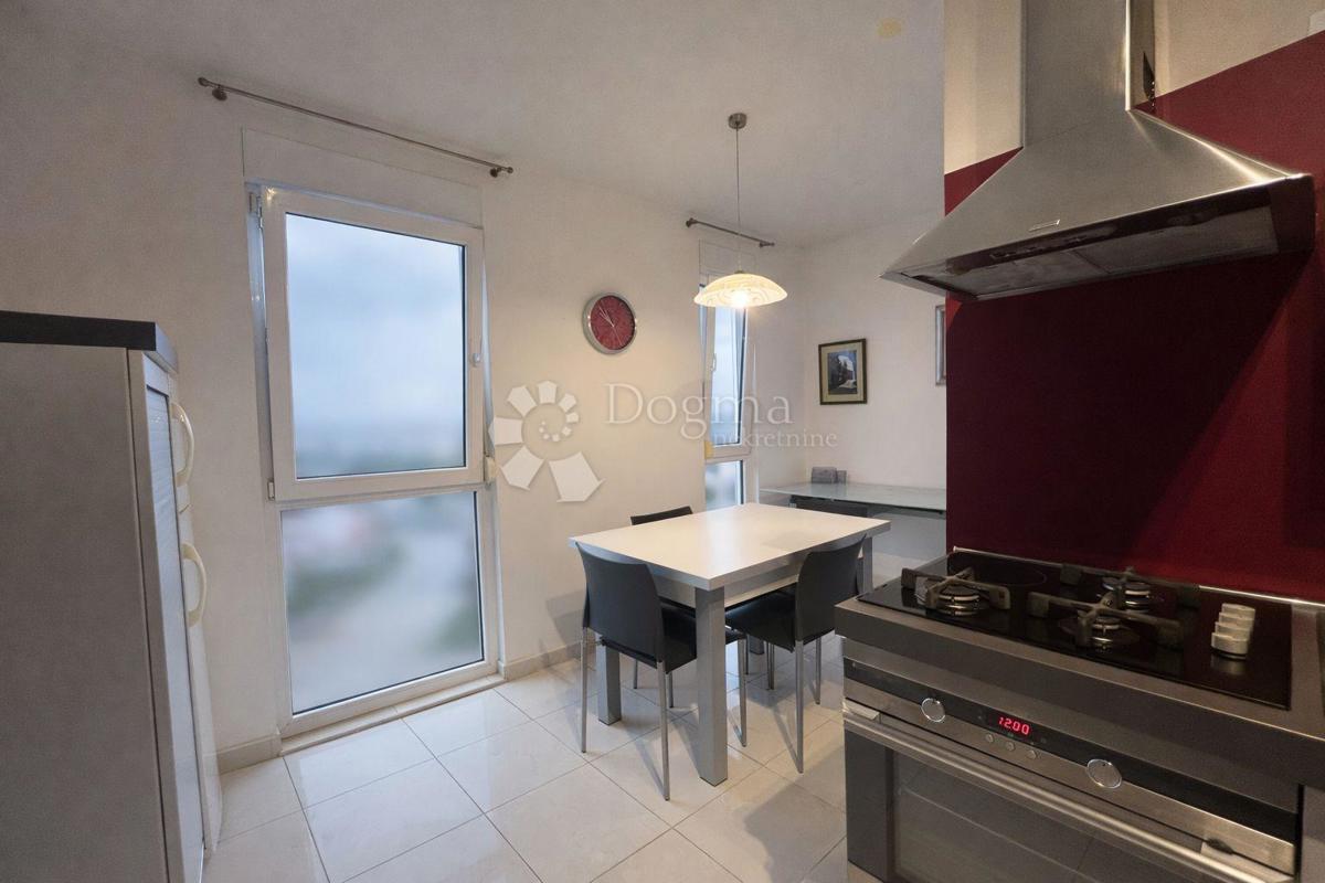 Stanovanje Vidikovac, Pula, 1m2