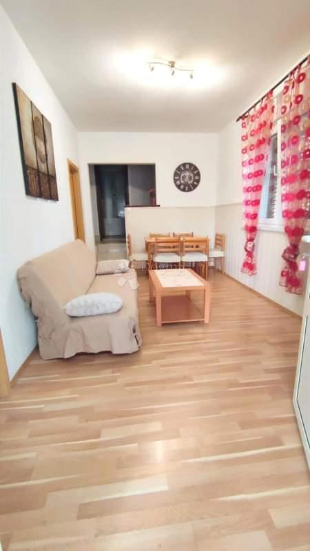 Stanovanje Podgora, 89,96m2