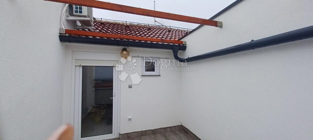 Stanovanje Povljana, 71,75m2