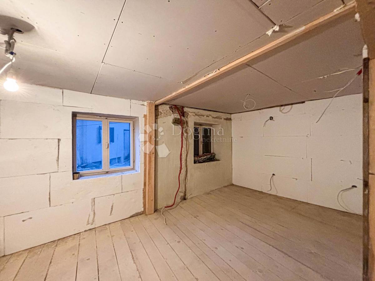 Hiša Trviž, Pazin - Okolica, 250m2