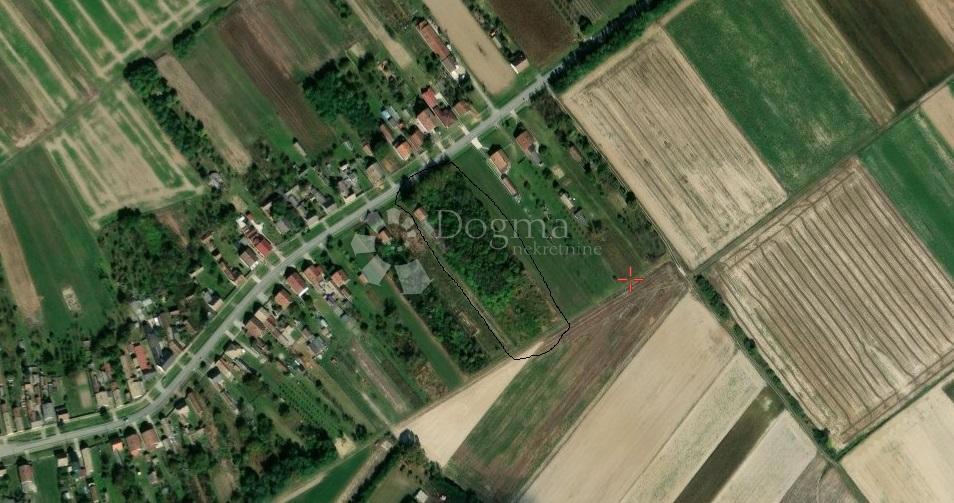 Zazidljivo zemljišče Ivanovci, Valpovo, 7.061m2