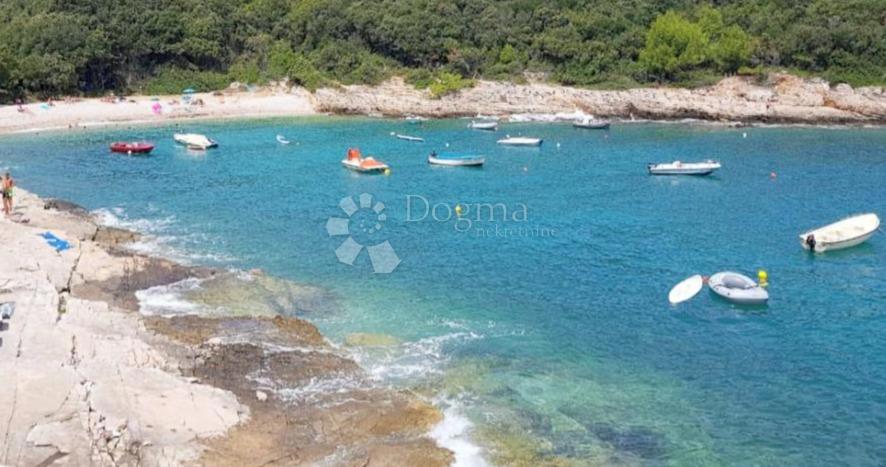 Zazidljivo zemljišče Peruški, Marčana, 862m2