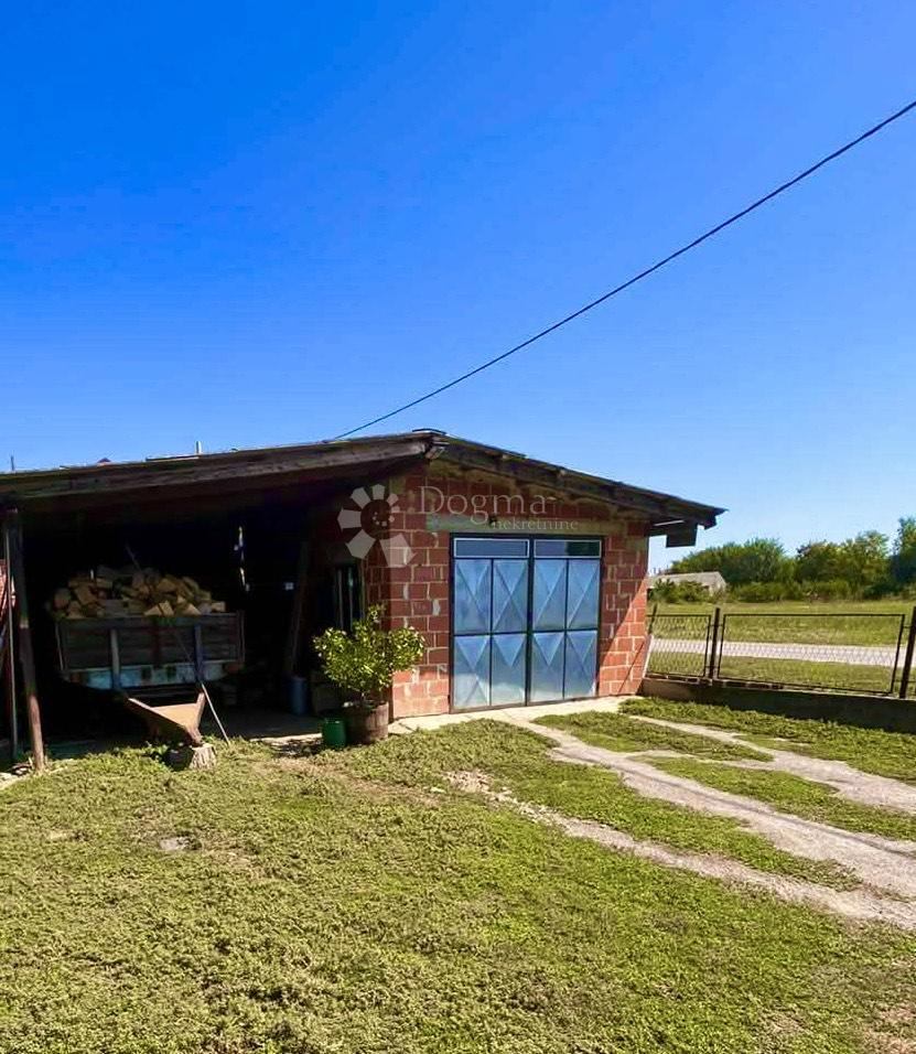 Hiša Šaptinovci, Đurđenovac, DA, 260m2