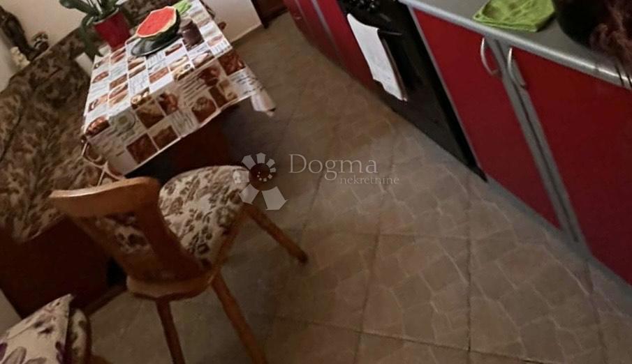 Hiša Šaptinovci, Đurđenovac, DA, 260m2