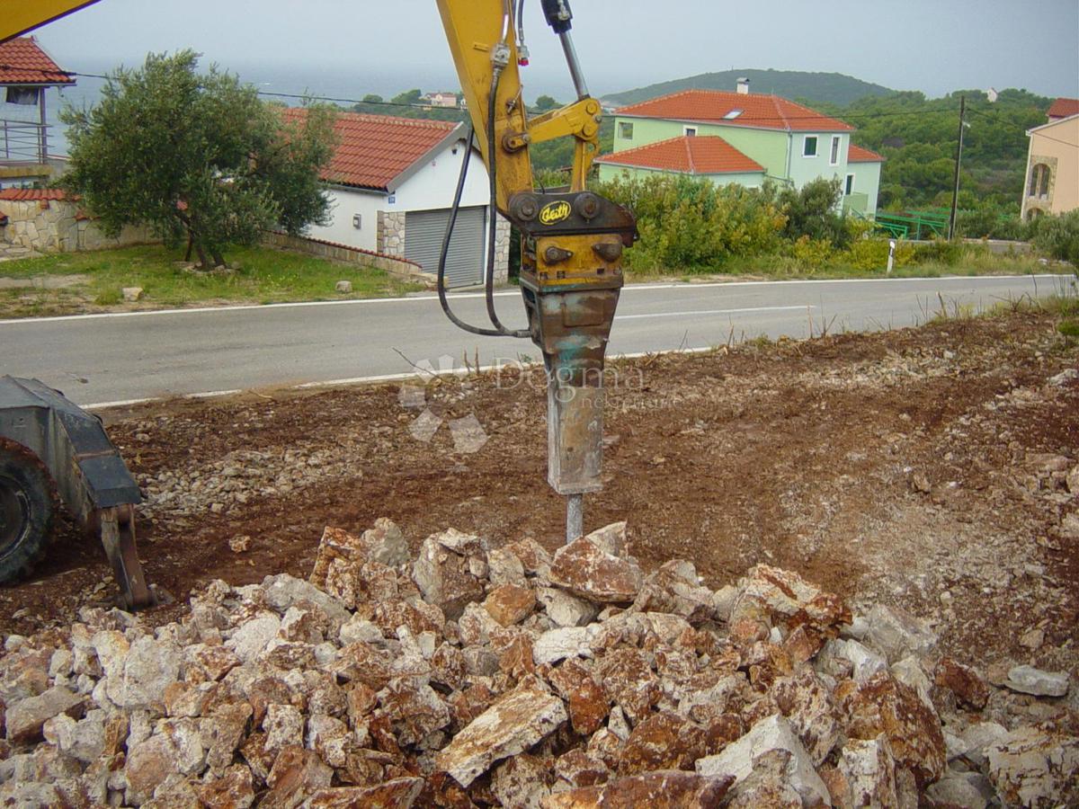 Zazidljivo zemljišče Maslinica, Šolta, 603m2