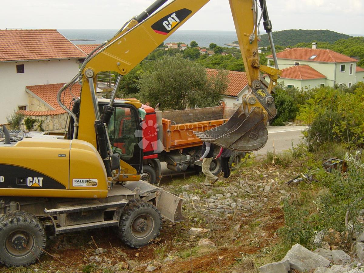 Zazidljivo zemljišče Maslinica, Šolta, 603m2