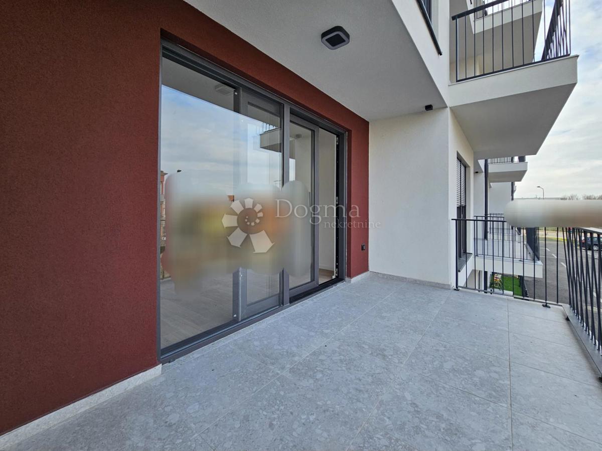 Apartma, 1s+DB/ ostava/1 parking/ 700m od mora