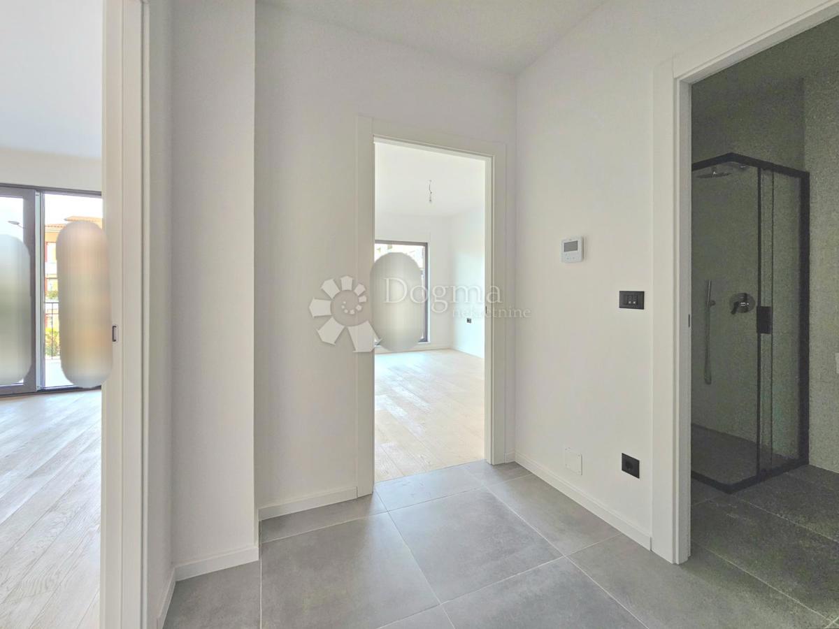 Apartma, 1s+DB/ ostava/1 parking/ 700m od mora