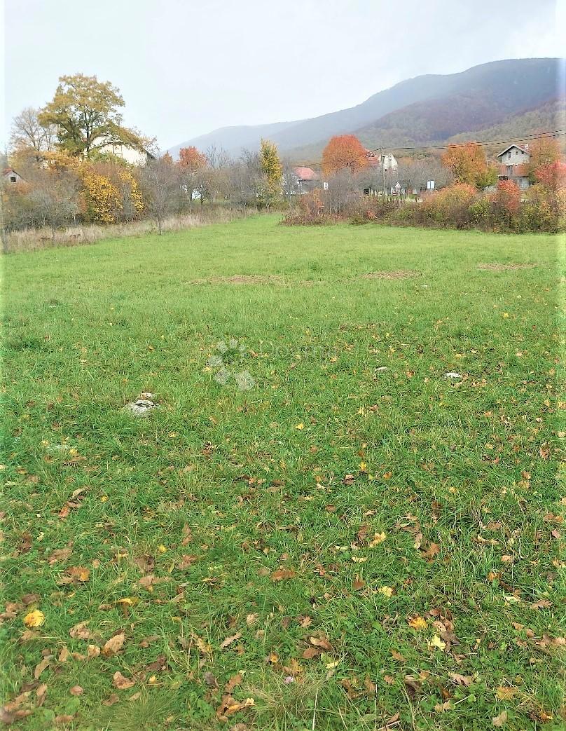 Zazidljivo zemljišče Gornji Lapac, Donji Lapac, 1.528m2