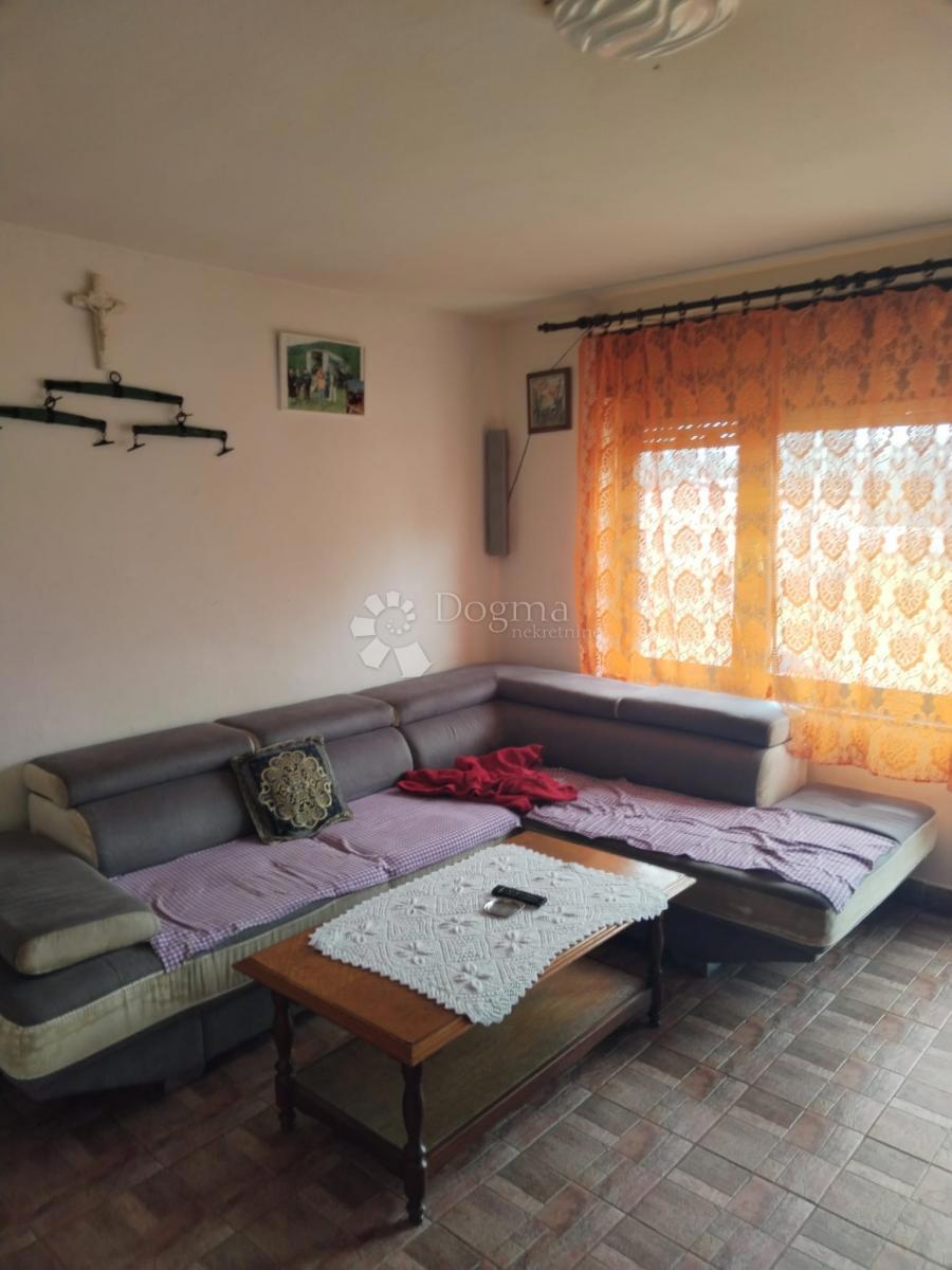 Hiša Donje Mekušje, Karlovac - Okolica, 410m2